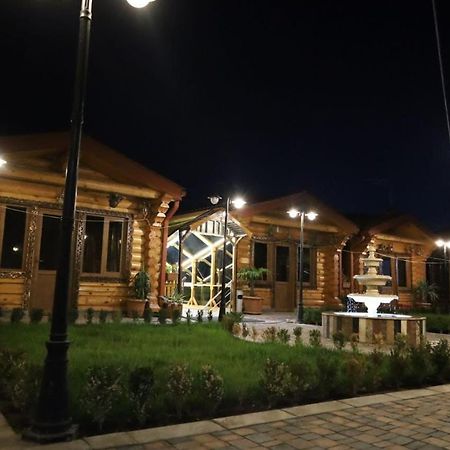 Tnak Hotel Erevan Exterior foto