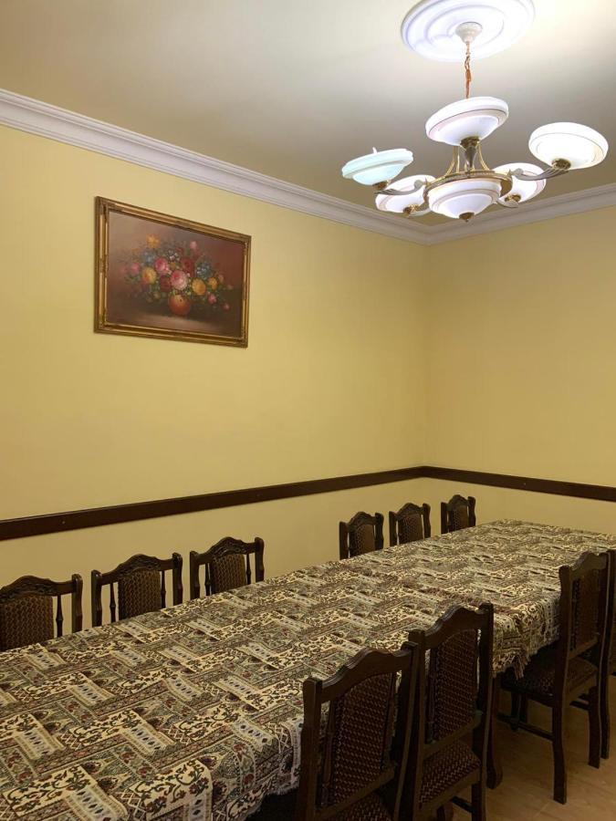 Tnak Hotel Erevan Exterior foto