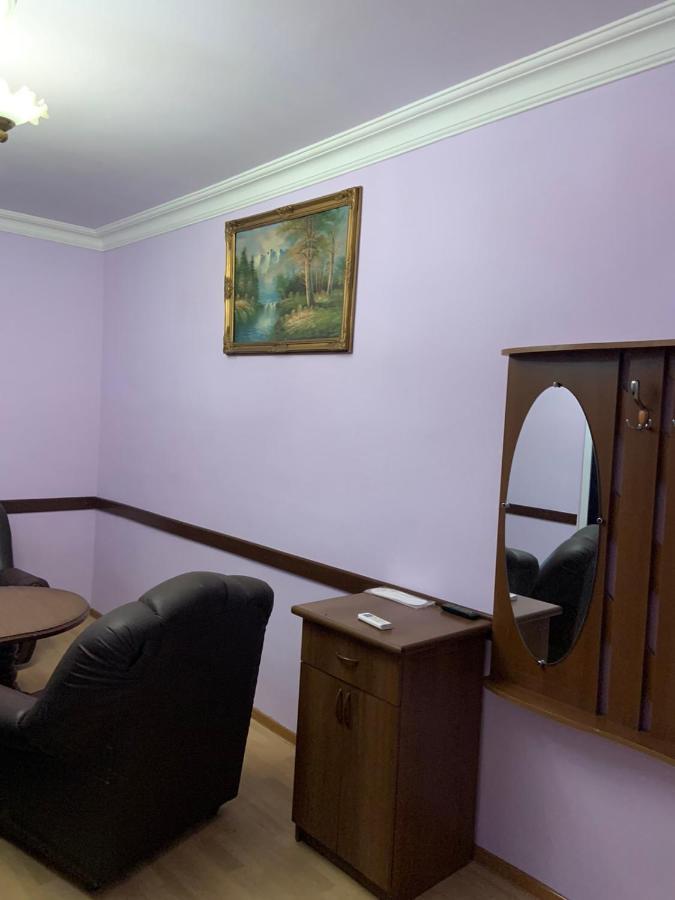 Tnak Hotel Erevan Exterior foto